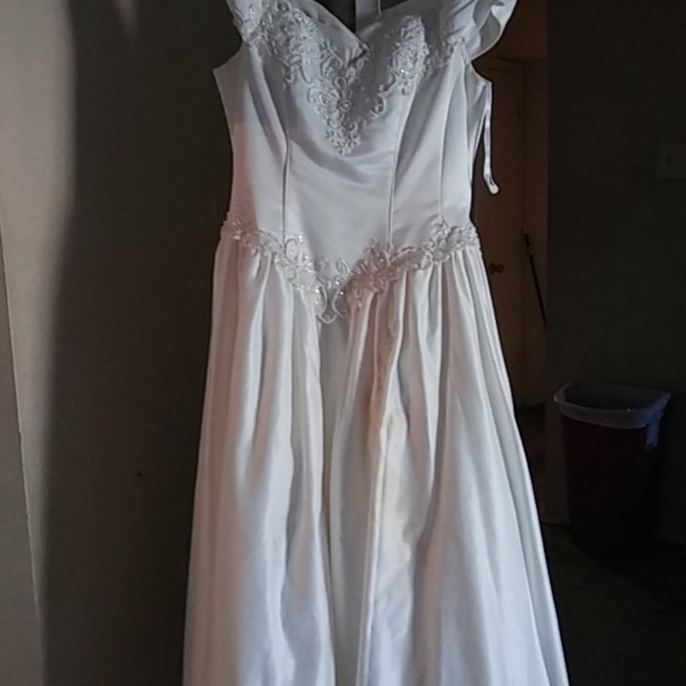Wedding dress